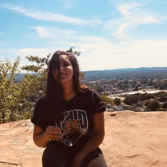 Meet your Posher, Catherine - Picture 1 of 1